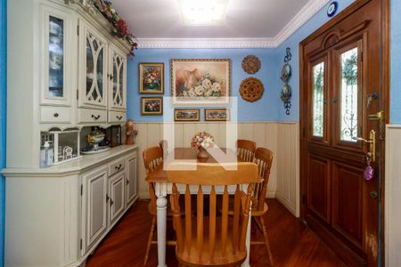 Casa à venda com 300m², 3 quartos e 5 vagas Casa à venda com 300m², 3 quartos e 5 vagasCozinha