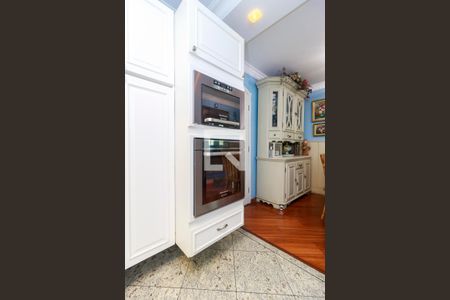 Casa à venda com 300m², 3 quartos e 5 vagas Casa à venda com 300m², 3 quartos e 5 vagasCozinha