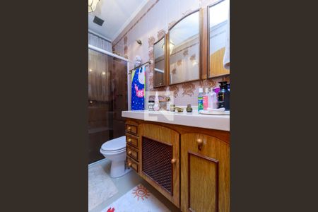 Casa à venda com 300m², 3 quartos e 5 vagas Casa à venda com 300m², 3 quartos e 5 vagasBanheiro 2