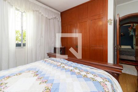 Casa à venda com 300m², 3 quartos e 5 vagas Casa à venda com 300m², 3 quartos e 5 vagasSuíte