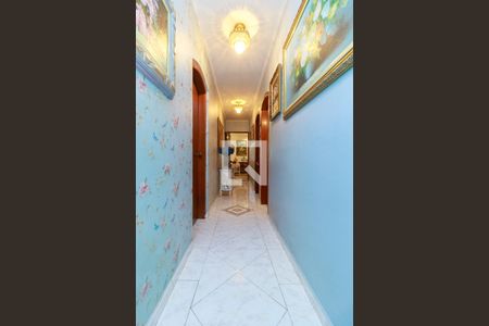 Casa à venda com 300m², 3 quartos e 5 vagas Casa à venda com 300m², 3 quartos e 5 vagasCorredor