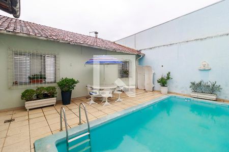 Casa à venda com 300m², 3 quartos e 5 vagas Casa à venda com 300m², 3 quartos e 5 vagasPiscina