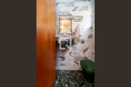 Lavabo de casa à venda com 3 quartos, 300m² em Jardim Monte Azul, São Paulo