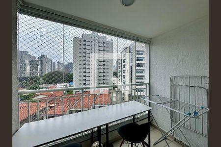 Sacada de apartamento à venda com 2 quartos, 64m² em Santo Amaro, São Paulo