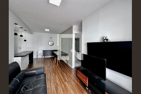 Sala de apartamento à venda com 2 quartos, 64m² em Santo Amaro, São Paulo