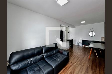 Sala de apartamento à venda com 2 quartos, 64m² em Santo Amaro, São Paulo