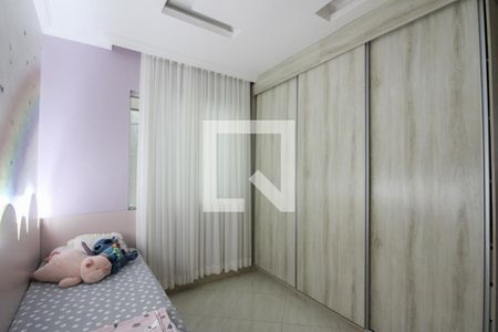 Casa à venda com 232m², 3 quartos e 3 vagas Casa à venda com 232m², 3 quartos e 3 vagasSuíte 2