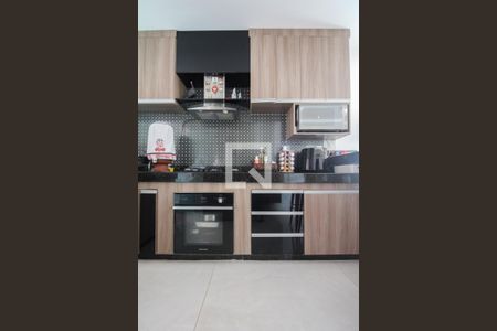 Casa à venda com 232m², 3 quartos e 3 vagas Casa à venda com 232m², 3 quartos e 3 vagasCozinha