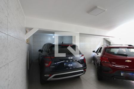 Casa à venda com 232m², 3 quartos e 3 vagas Casa à venda com 232m², 3 quartos e 3 vagasGaragem