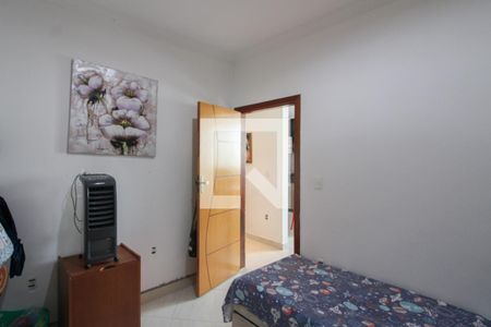 Casa à venda com 232m², 3 quartos e 3 vagas Casa à venda com 232m², 3 quartos e 3 vagasQuarto 1