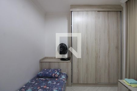 Casa à venda com 232m², 3 quartos e 3 vagas Casa à venda com 232m², 3 quartos e 3 vagasQuarto 1