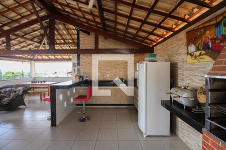 Casa à venda com 232m², 3 quartos e 3 vagas Casa à venda com 232m², 3 quartos e 3 vagasTerraço