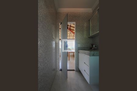 Casa à venda com 232m², 3 quartos e 3 vagas Casa à venda com 232m², 3 quartos e 3 vagasBanheiro Social 2