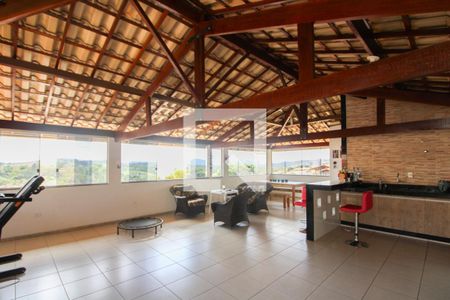 Casa à venda com 232m², 3 quartos e 3 vagas Casa à venda com 232m², 3 quartos e 3 vagasTerraço