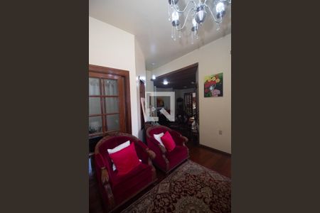 Sala de casa à venda com 4 quartos, 300m² em Vila Joao Pessoa, Porto Alegre