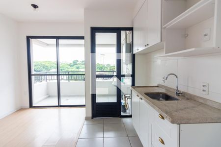 Cozinha  de apartamento para alugar com 2 quartos, 45m² em Km 18, Osasco