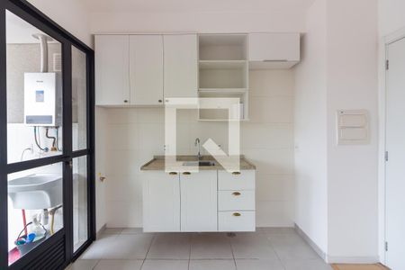 Cozinha  de apartamento para alugar com 2 quartos, 45m² em Km 18, Osasco