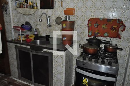 Cozinha de apartamento para alugar com 2 quartos, 56m² em Jacaré, Rio de Janeiro