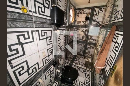 Banheiro de casa à venda com 5 quartos, 350m² em Piedade, Rio de Janeiro