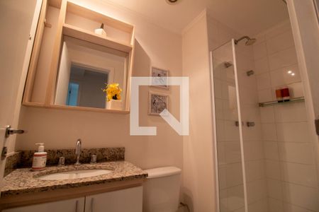 Banheiro de apartamento à venda com 2 quartos, 70m² em Jardim Dom Bosco, São Paulo