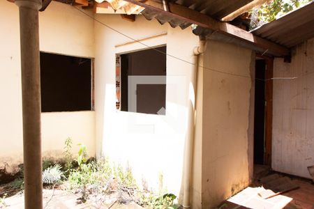 Casa à venda com 221m², 5 quartos e 3 vagas Casa à venda com 221m², 5 quartos e 3 vagasÁREA DE SERVIÇO/FUNDOS