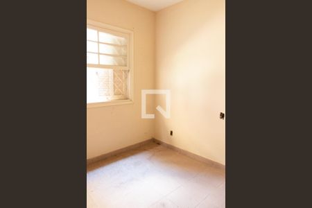 Casa à venda com 221m², 5 quartos e 3 vagas Casa à venda com 221m², 5 quartos e 3 vagasQUARTO 3