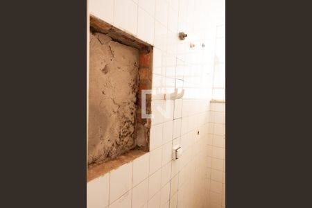 Casa à venda com 221m², 5 quartos e 3 vagas Casa à venda com 221m², 5 quartos e 3 vagasBANHEIRO 2