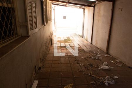 Casa à venda com 221m², 5 quartos e 3 vagas Casa à venda com 221m², 5 quartos e 3 vagasGARAGEM