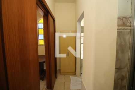 Sala - Corredor de casa à venda com 3 quartos, 280m² em Vaz Lobo, Rio de Janeiro