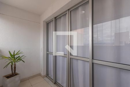 Sala - Varanda de apartamento à venda com 3 quartos, 87m² em Heliópolis, Belo Horizonte