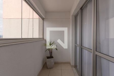 Sala - Varanda de apartamento à venda com 3 quartos, 87m² em Heliópolis, Belo Horizonte