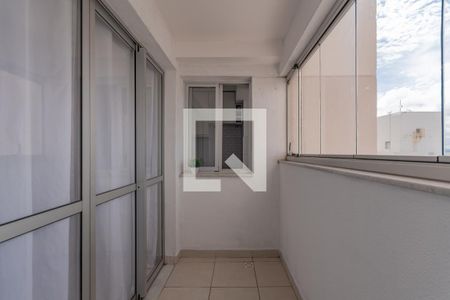 Sala - Varanda de apartamento à venda com 3 quartos, 87m² em Heliópolis, Belo Horizonte