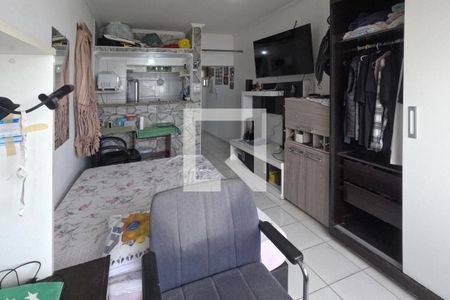 Quarto/Sala de kitnet/studio para alugar com 1 quarto, 34m² em José Menino, Santos