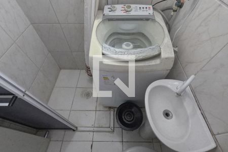 Banheiro de kitnet/studio para alugar com 1 quarto, 34m² em José Menino, Santos