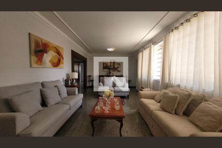 Sala de casa para alugar com 4 quartos, 300m² em Nova Campinas, Campinas