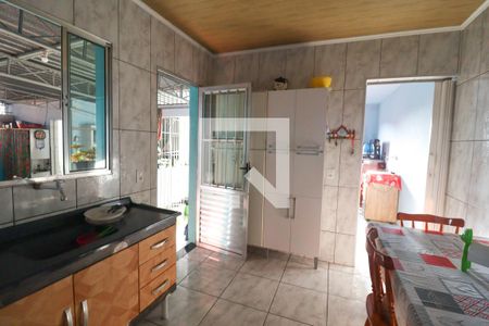 Casa à venda com 139m², 2 quartos e 2 vagas Casa à venda com 139m², 2 quartos e 2 vagasCozinha e Área de Serviço