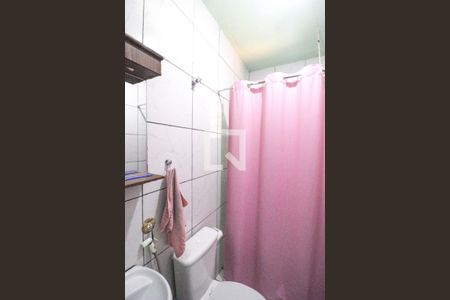 Casa à venda com 139m², 2 quartos e 2 vagas Casa à venda com 139m², 2 quartos e 2 vagasBanheiro