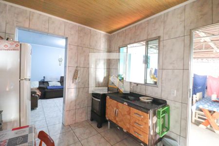 Casa à venda com 139m², 2 quartos e 2 vagas Casa à venda com 139m², 2 quartos e 2 vagasCozinha e Área de Serviço