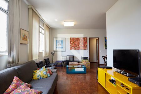 Sala de apartamento para alugar com 3 quartos, 120m² em Santo Antônio, Belo Horizonte