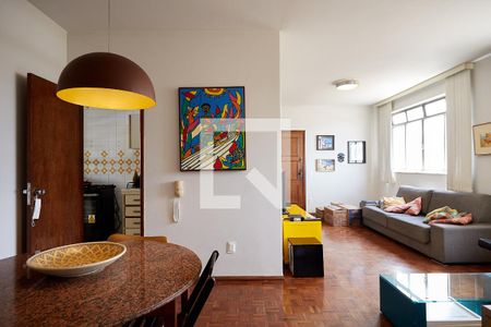 Sala de apartamento para alugar com 3 quartos, 120m² em Santo Antônio, Belo Horizonte