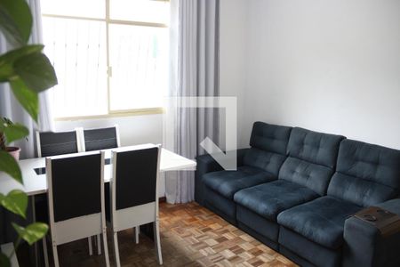 Sala de apartamento à venda com 3 quartos, 58m² em Industrial, Contagem