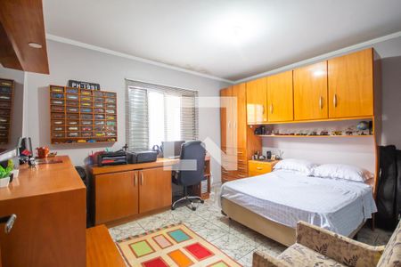 Casa à venda com 229m², 3 quartos e 3 vagas Casa à venda com 229m², 3 quartos e 3 vagasQuarto 3