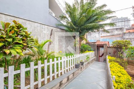 Casa à venda com 229m², 3 quartos e 3 vagas Casa à venda com 229m², 3 quartos e 3 vagasJardim