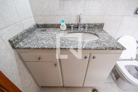 Casa à venda com 229m², 3 quartos e 3 vagas Casa à venda com 229m², 3 quartos e 3 vagasBanheiro da Suíte