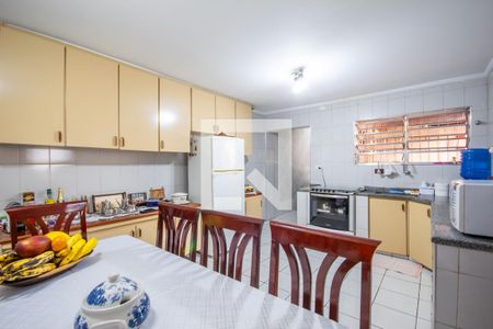 Casa à venda com 229m², 3 quartos e 3 vagas Casa à venda com 229m², 3 quartos e 3 vagasCozinha