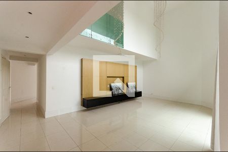 Sala de casa à venda com 4 quartos, 550m² em City América, São Paulo