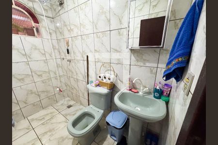 Banheiro 1 de casa à venda com 5 quartos, 360m² em Amazonas, Contagem