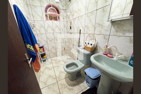 Banheiro 1 de casa à venda com 5 quartos, 360m² em Amazonas, Contagem