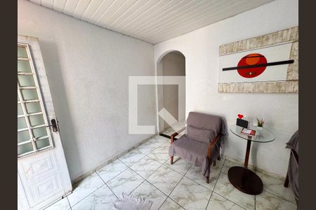 Sala de casa à venda com 5 quartos, 360m² em Amazonas, Contagem