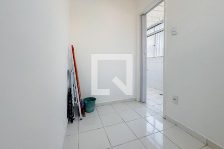Apartamento à venda com 74m², 2 quartos e 1 vaga Apartamento à venda com 74m², 2 quartos e 1 vagaQuarto de Serviço